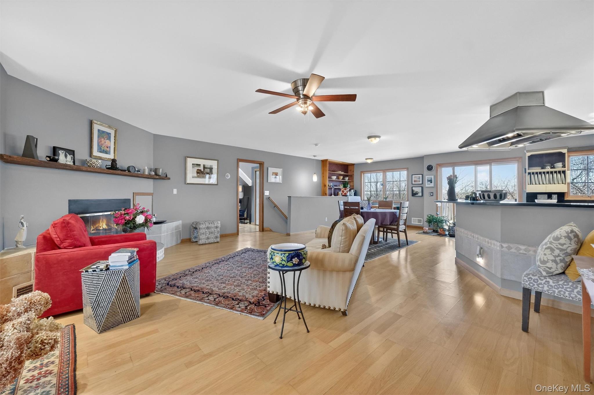 15 Meadow Drive, Red Hook, NY 12571