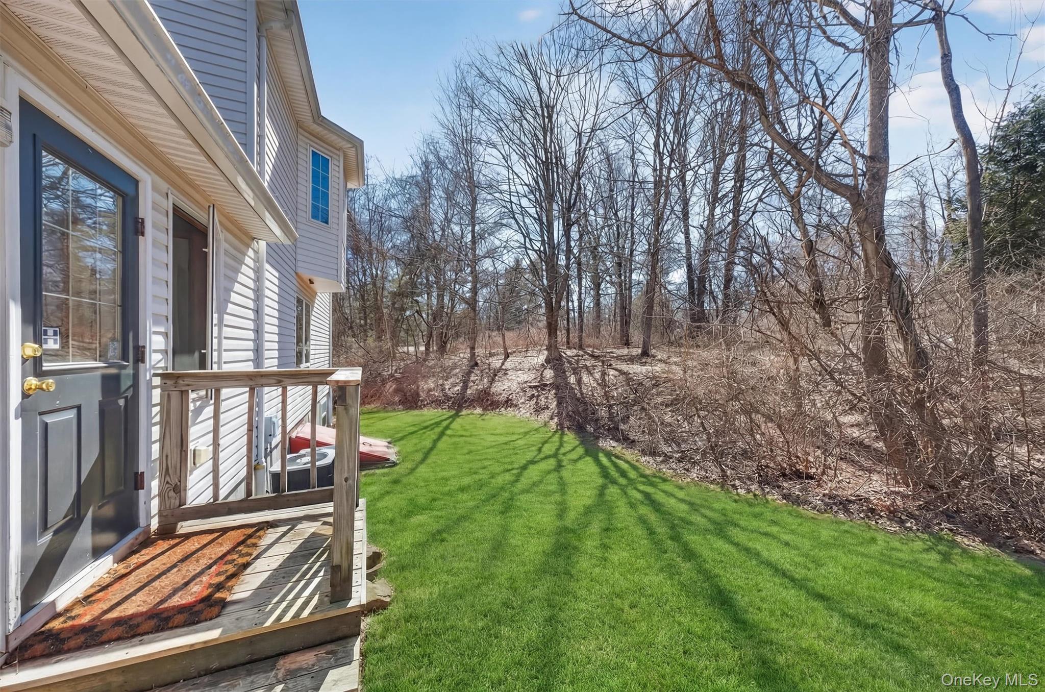 15 Meadow Drive, Red Hook, NY 12571