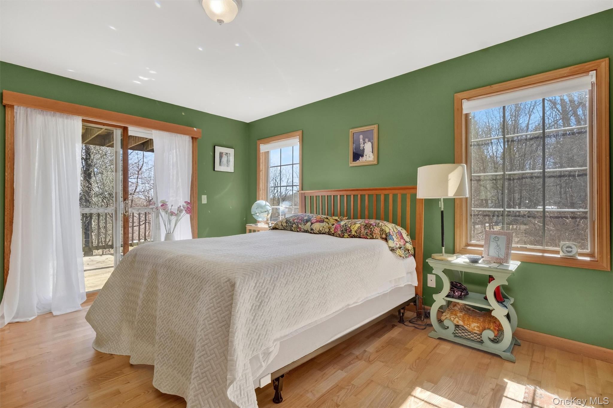 15 Meadow Drive, Red Hook, NY 12571