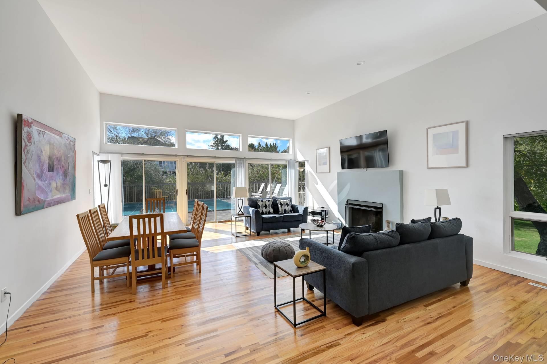 3 Meadow Way, Westhampton Beach, NY 11978