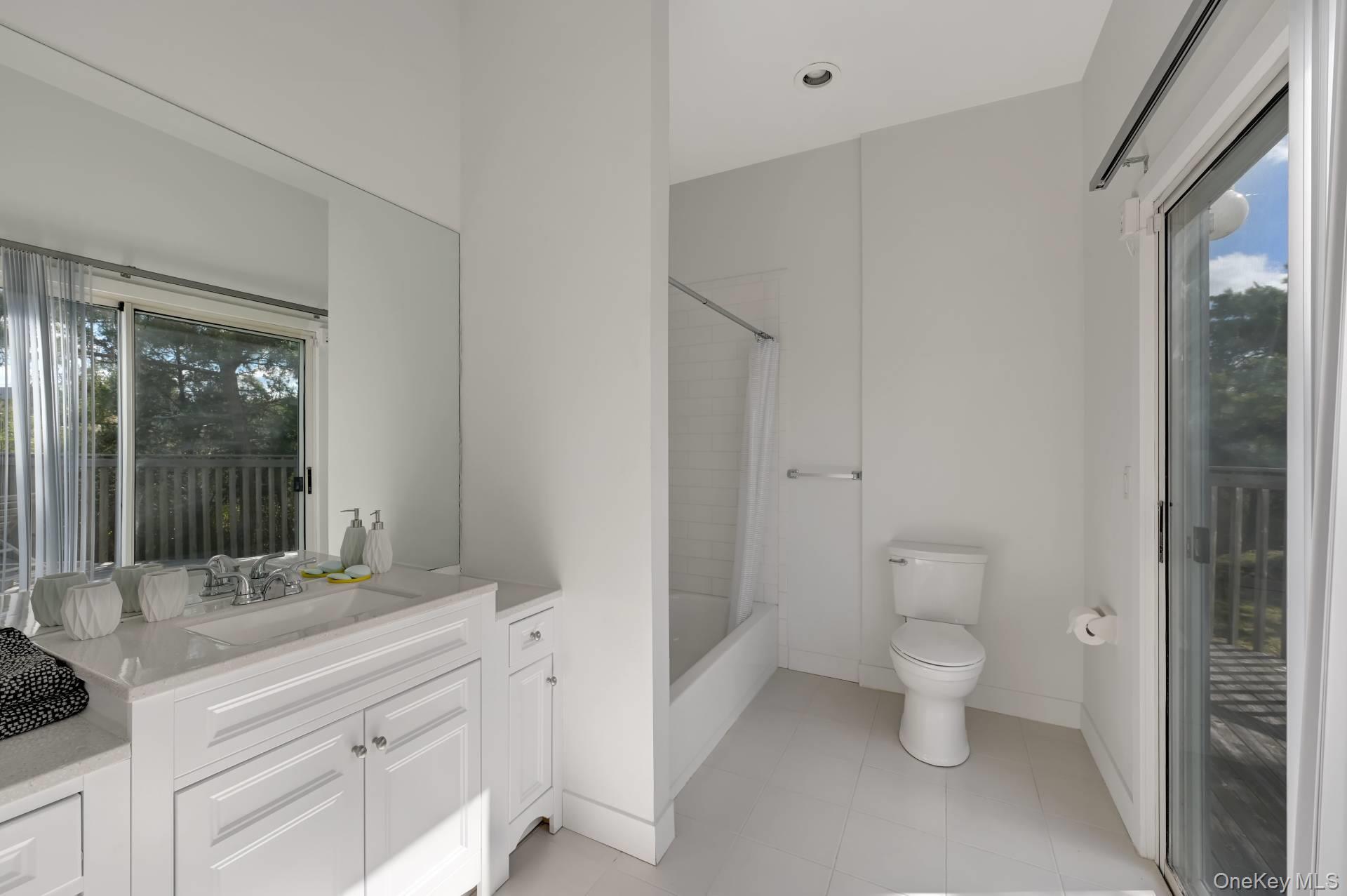 3 Meadow Way, Westhampton Beach, NY 11978