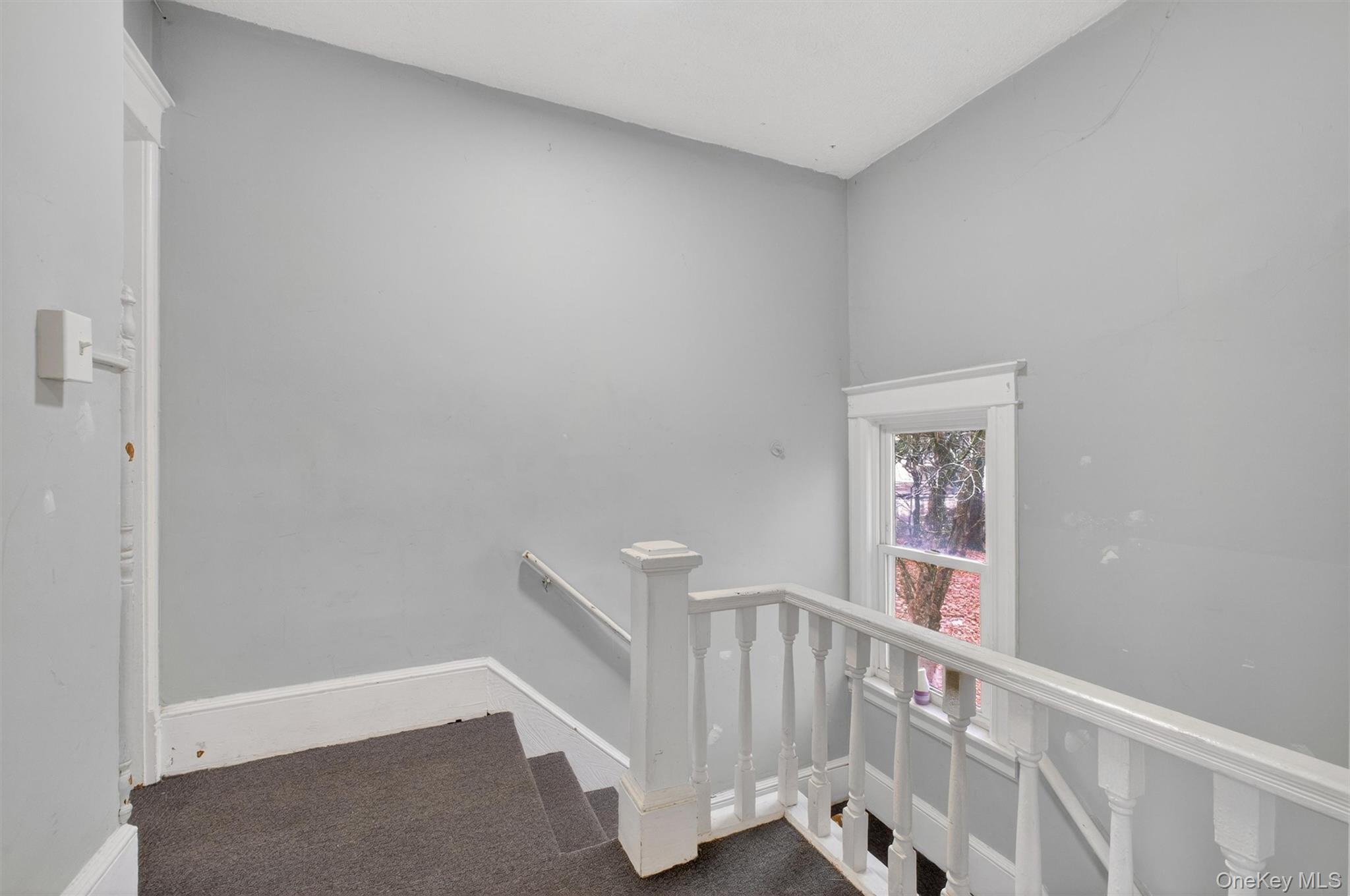 11 Manitou Avenue, Poughkeepsie, NY 12603