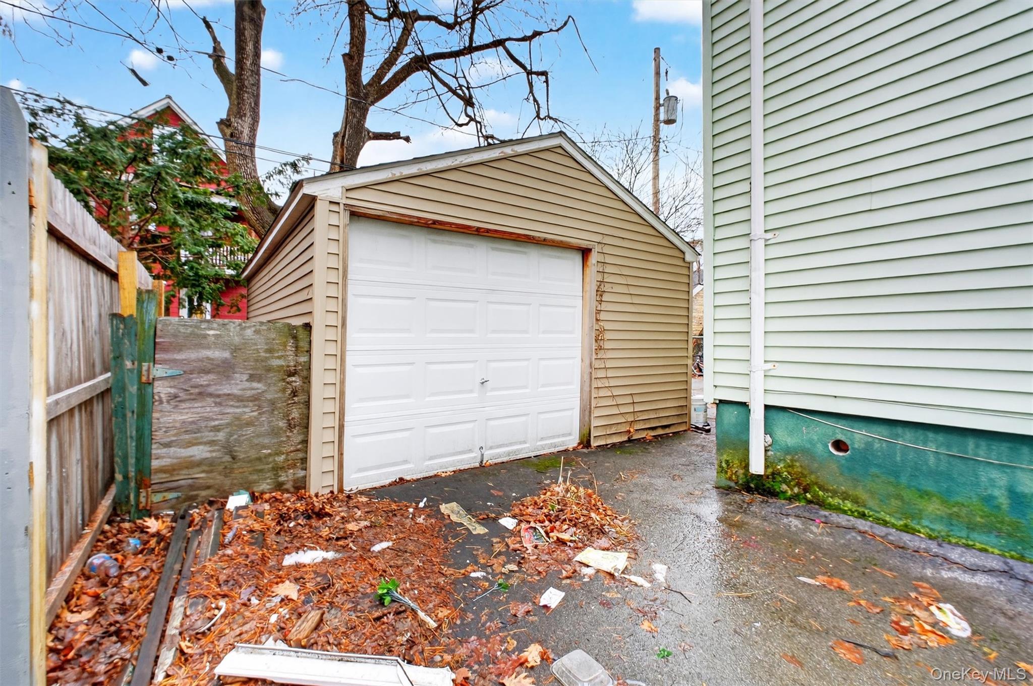 11 Manitou Avenue, Poughkeepsie, NY 12603