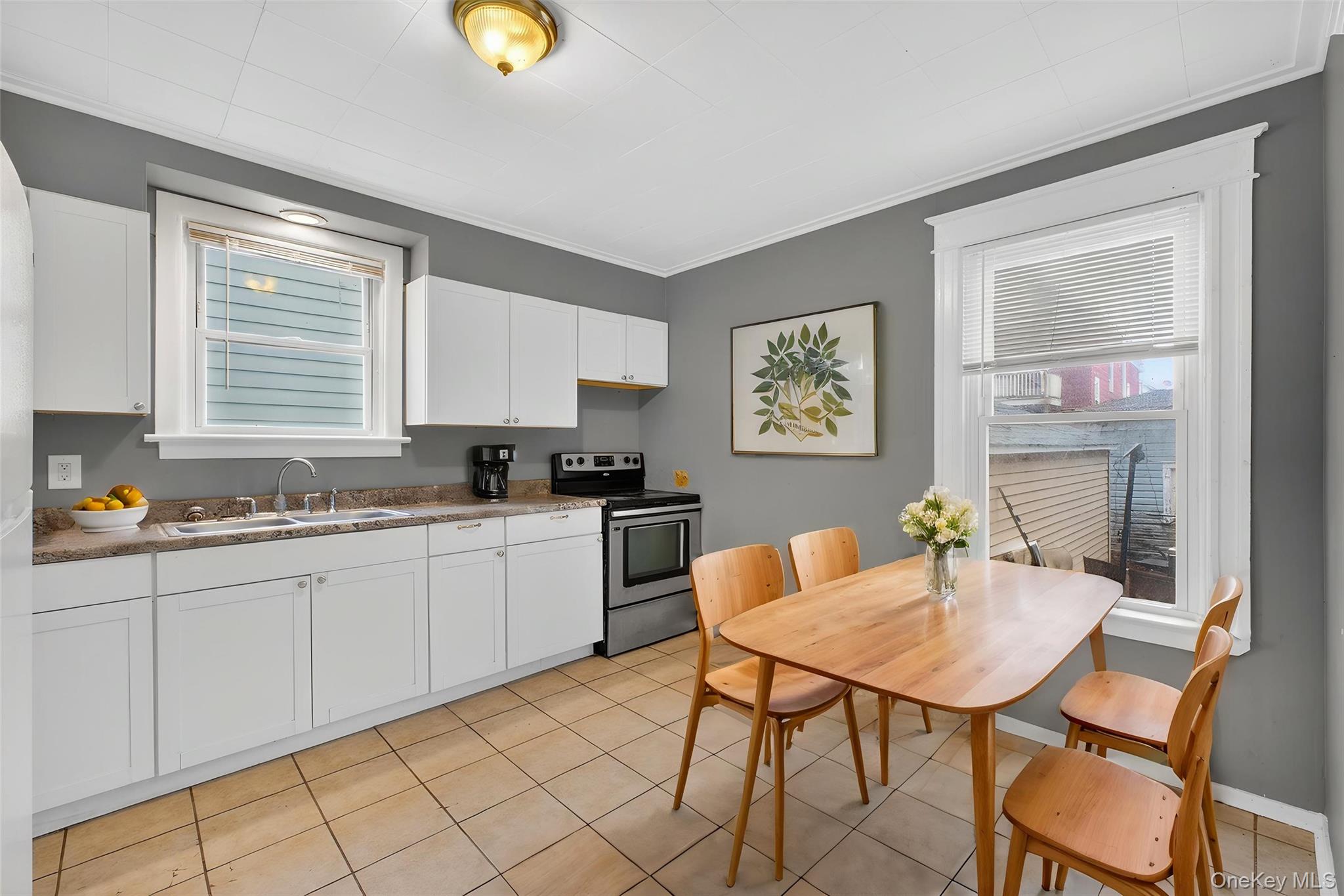 11 Manitou Avenue, Poughkeepsie, NY 12603