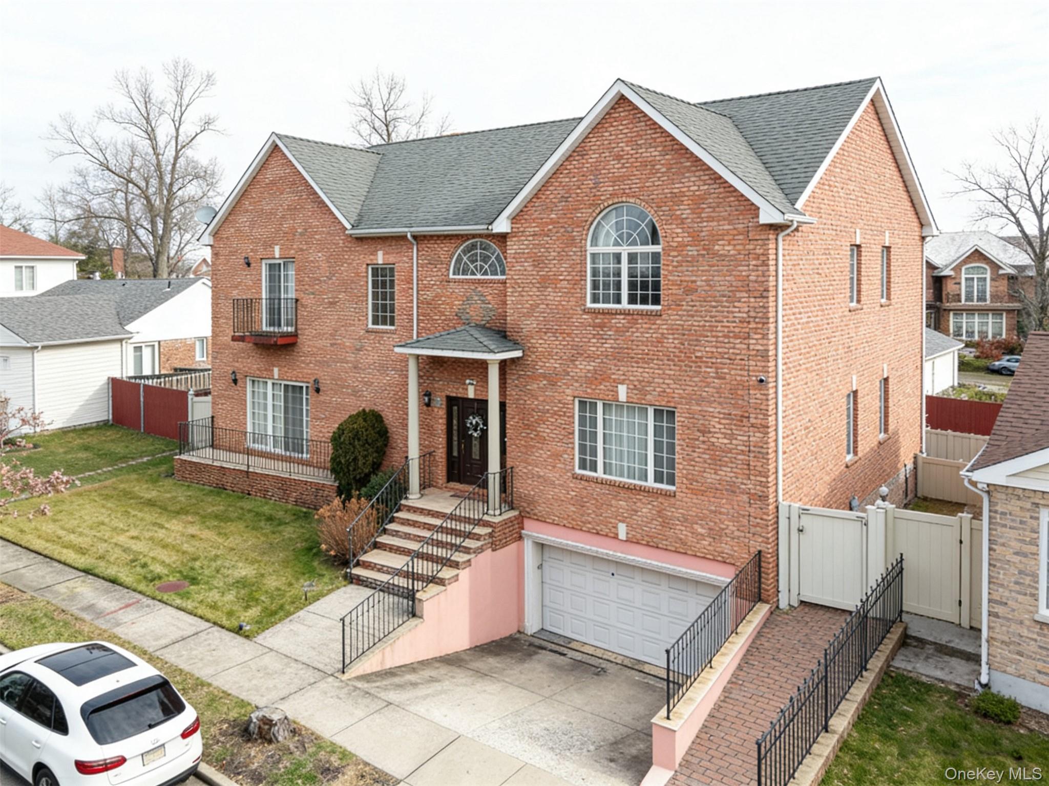 66-19 Commonwealth Boulevard, Little Neck, NY 11362