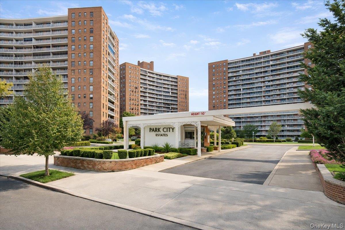 61-55 98th Street # 17A, Rego Park, NY 11374