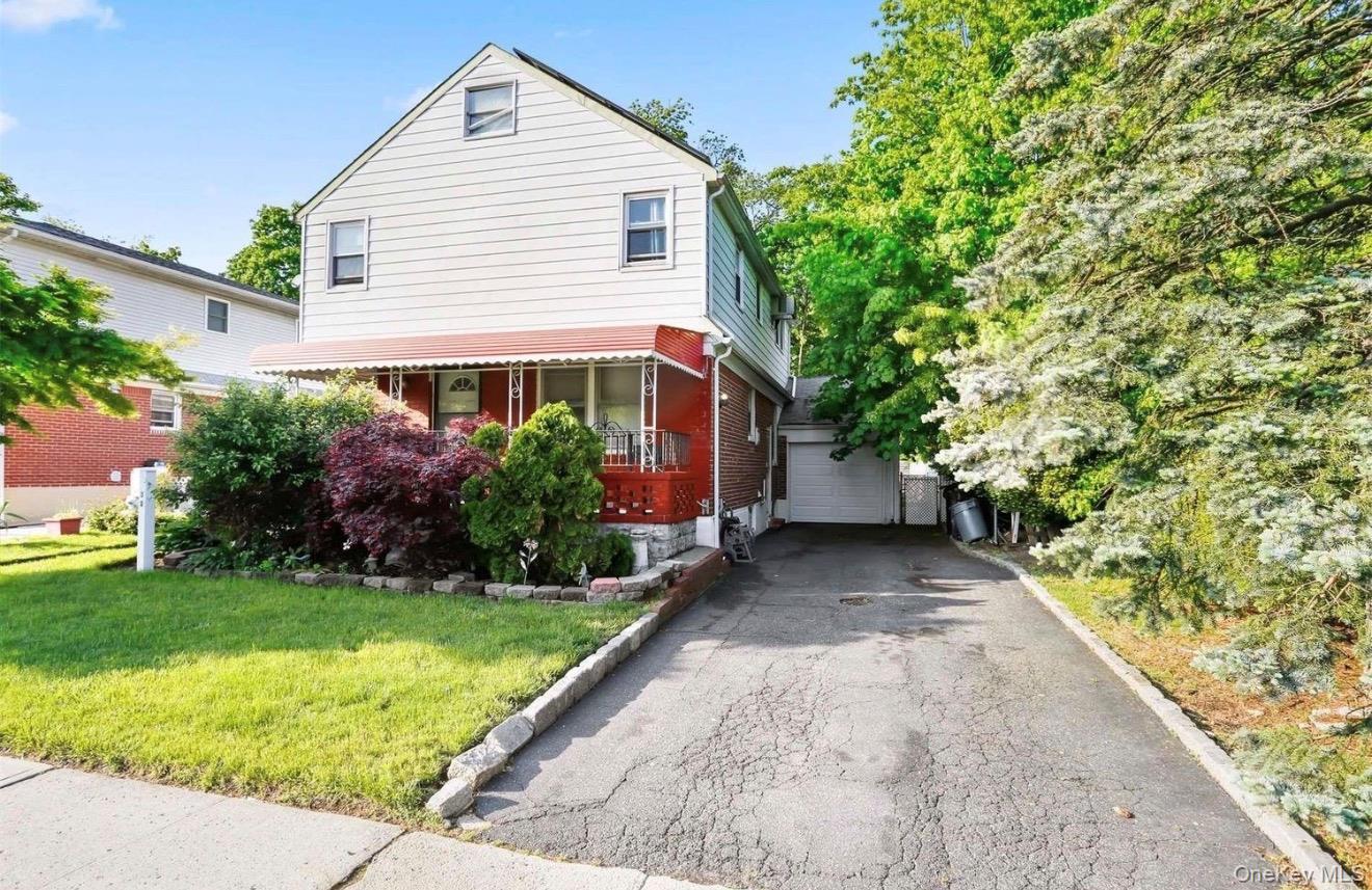 30 Norfolk Drive E, Elmont, NY 11003