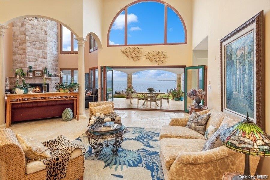 13 Seatuck Lane, Remsenburg, NY 11960