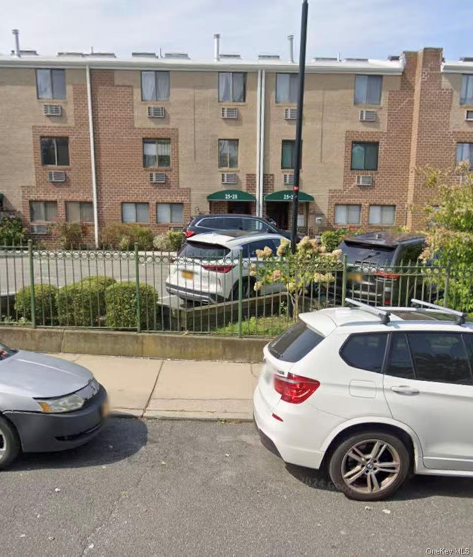 25-28 120th Street # C2B, Flushing, NY 11354