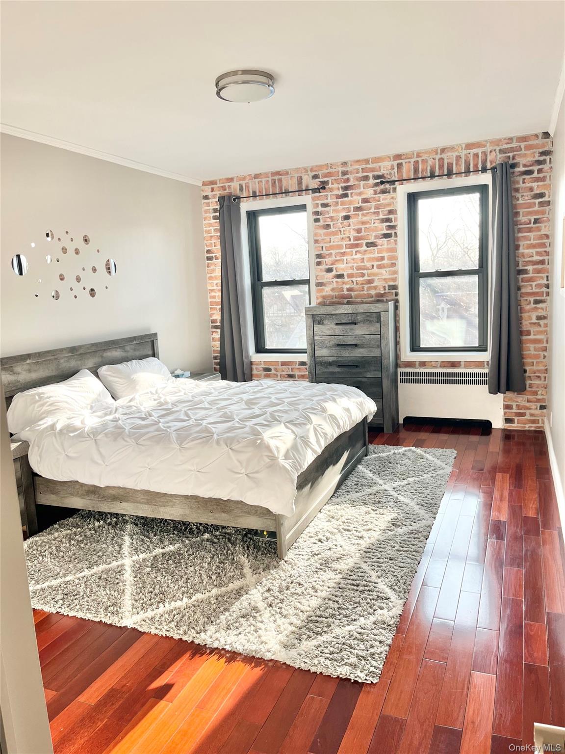 7666 Austin St # 5C, Forest Hills, NY 11375