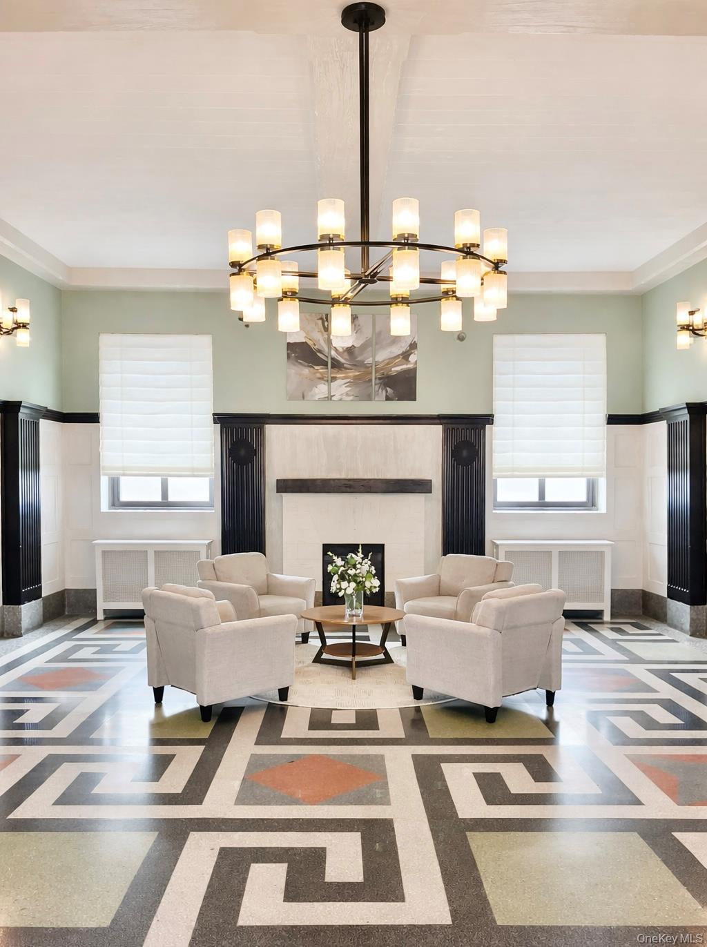 7666 Austin St # 5C, Forest Hills, NY 11375