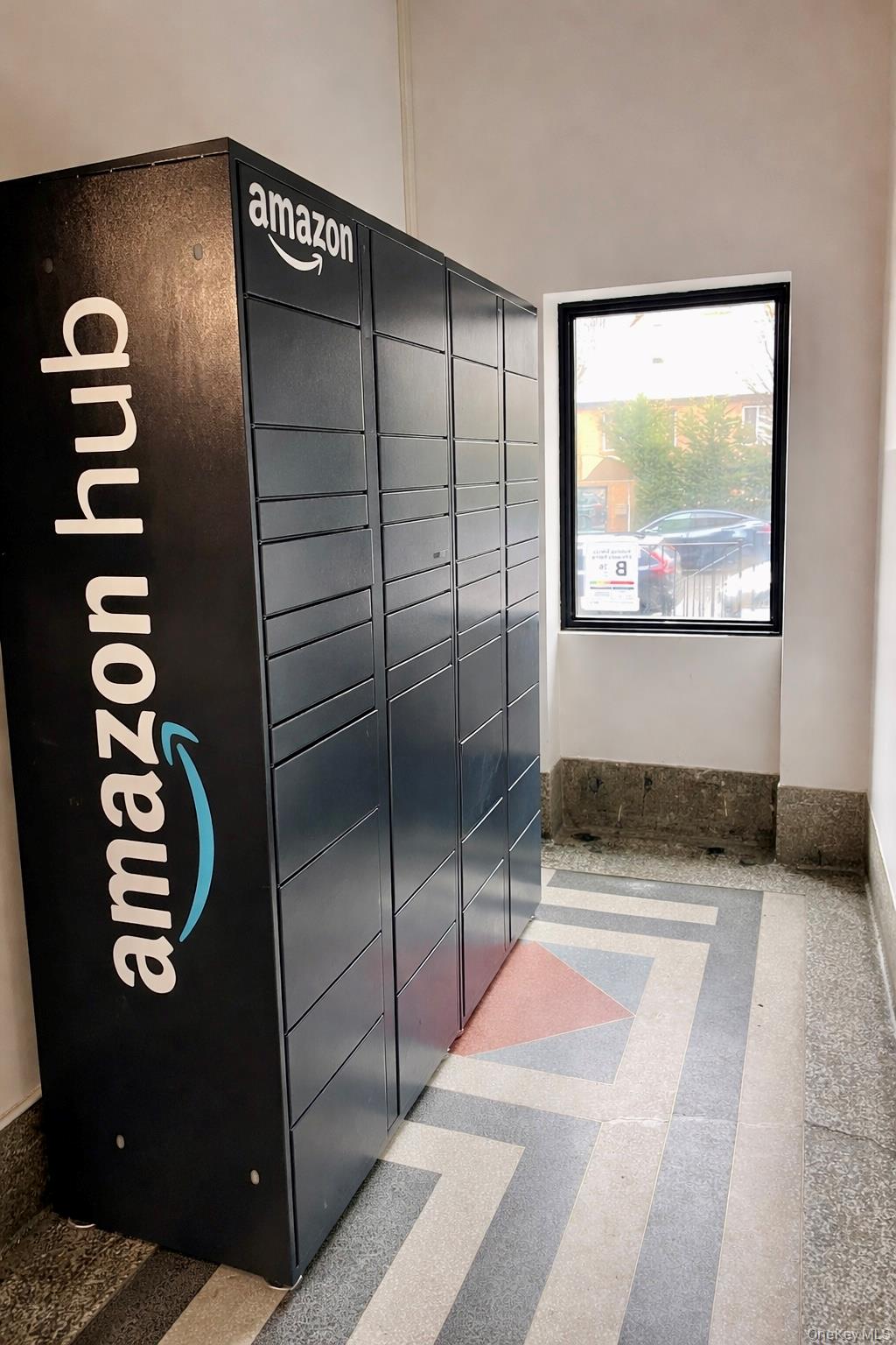 7666 Austin St # 5C, Forest Hills, NY 11375