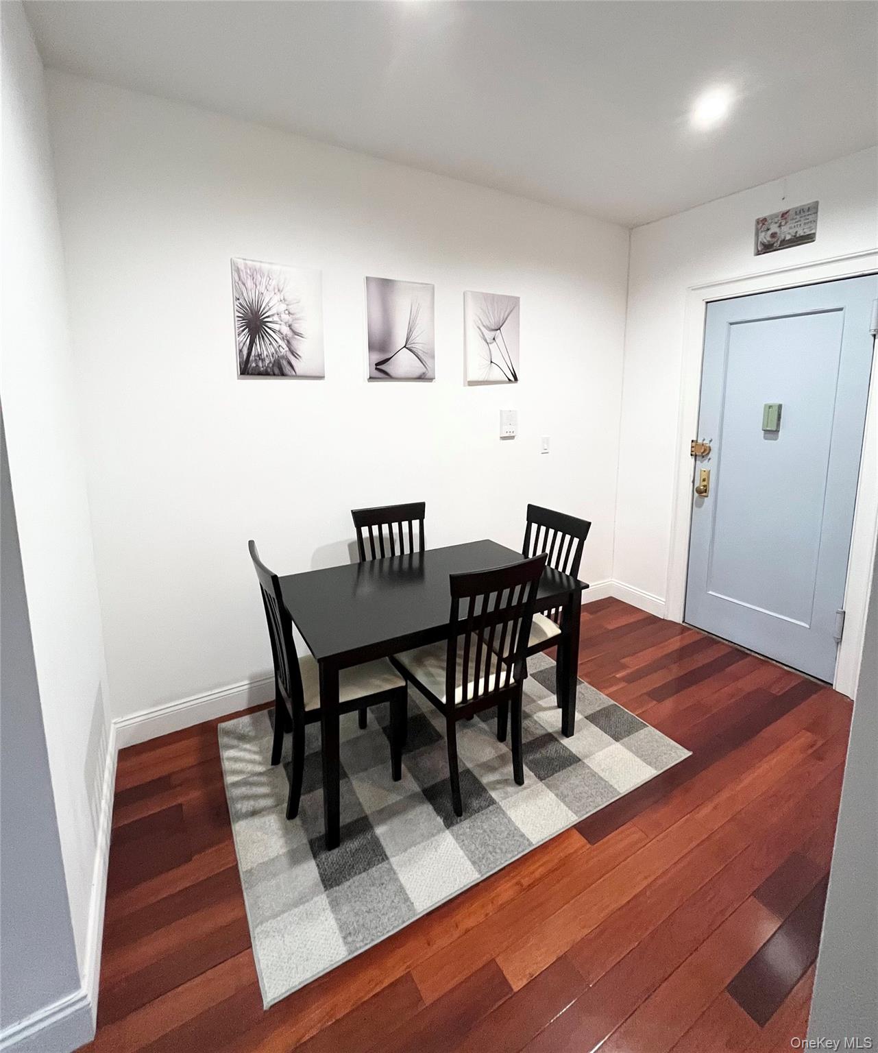 7666 Austin St # 5C, Forest Hills, NY 11375