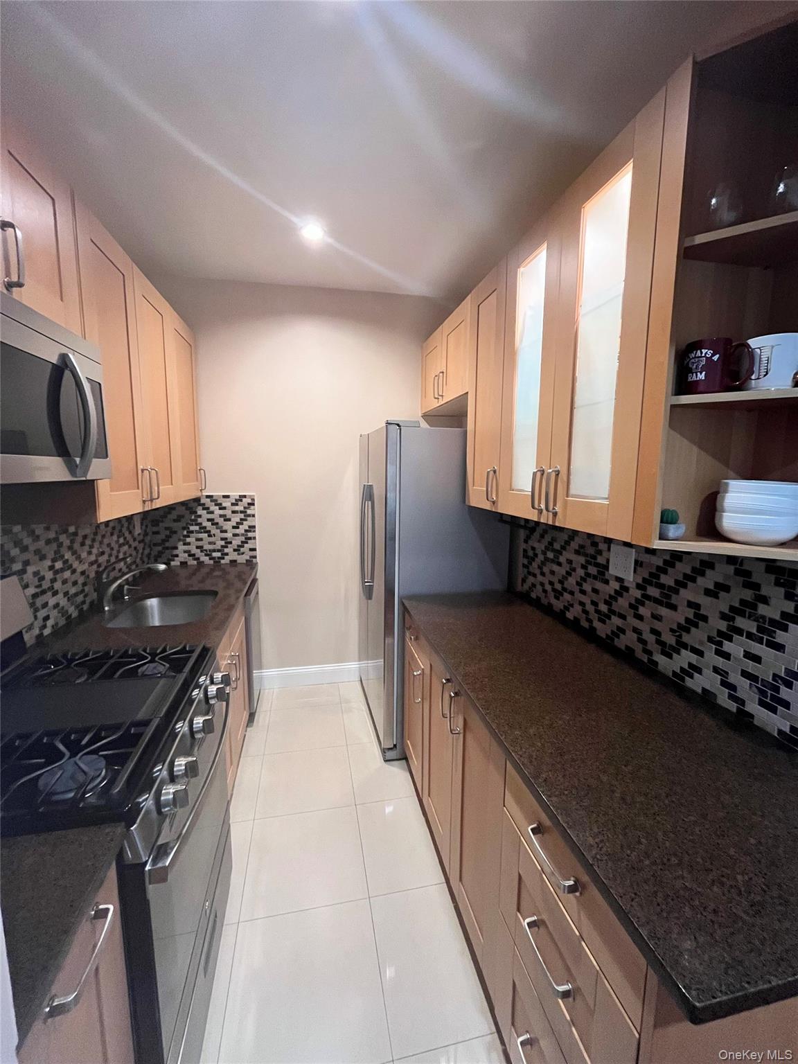 7666 Austin St # 5C, Forest Hills, NY 11375