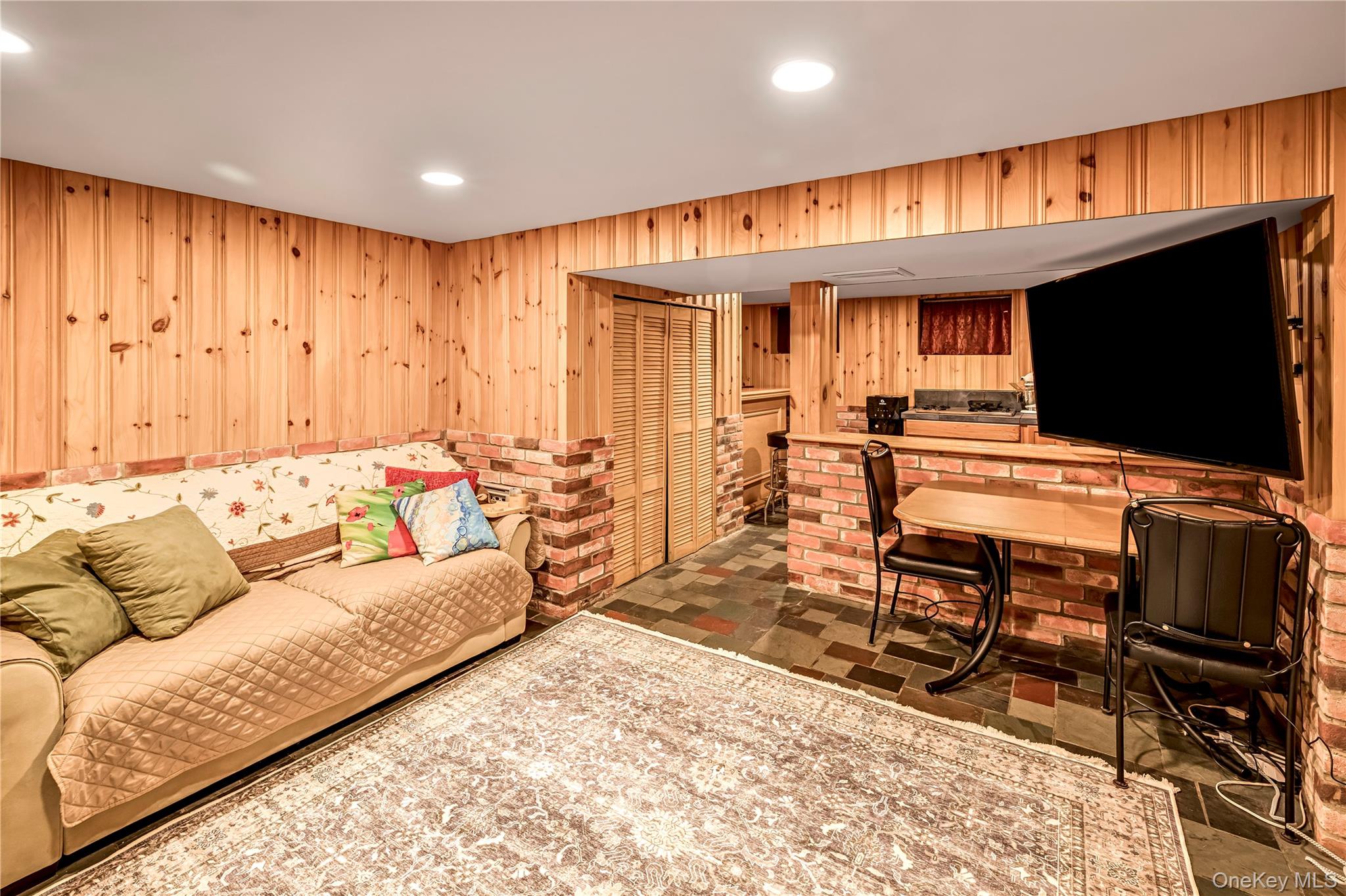 40 Wickford Road, New Rochelle, NY 10801