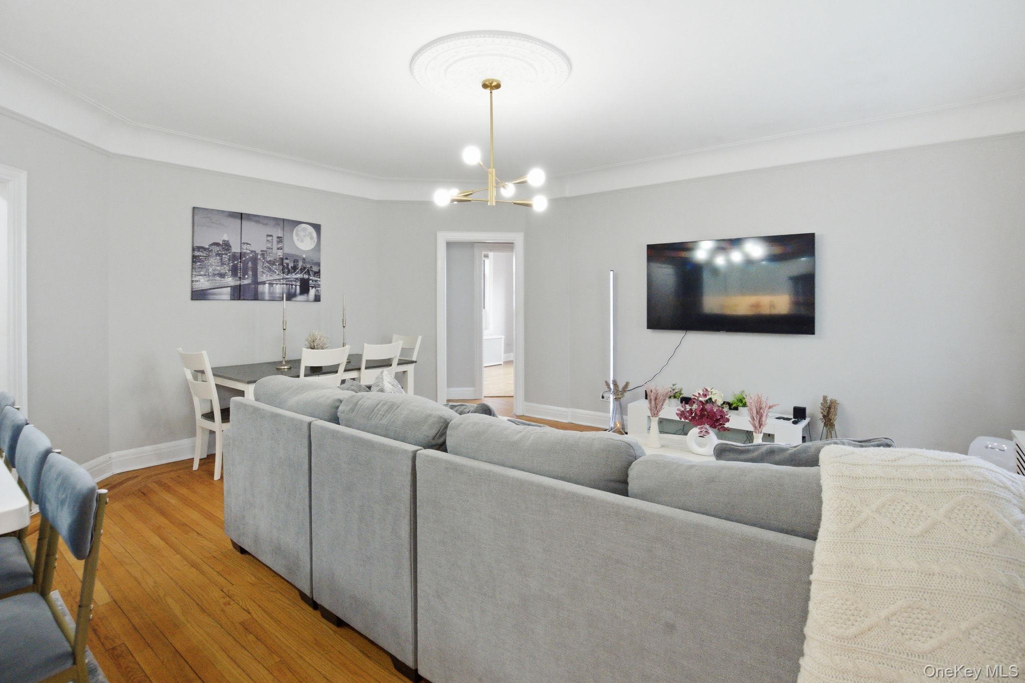 26 W Pondfield Road # #4F, Bronxville, NY 10708