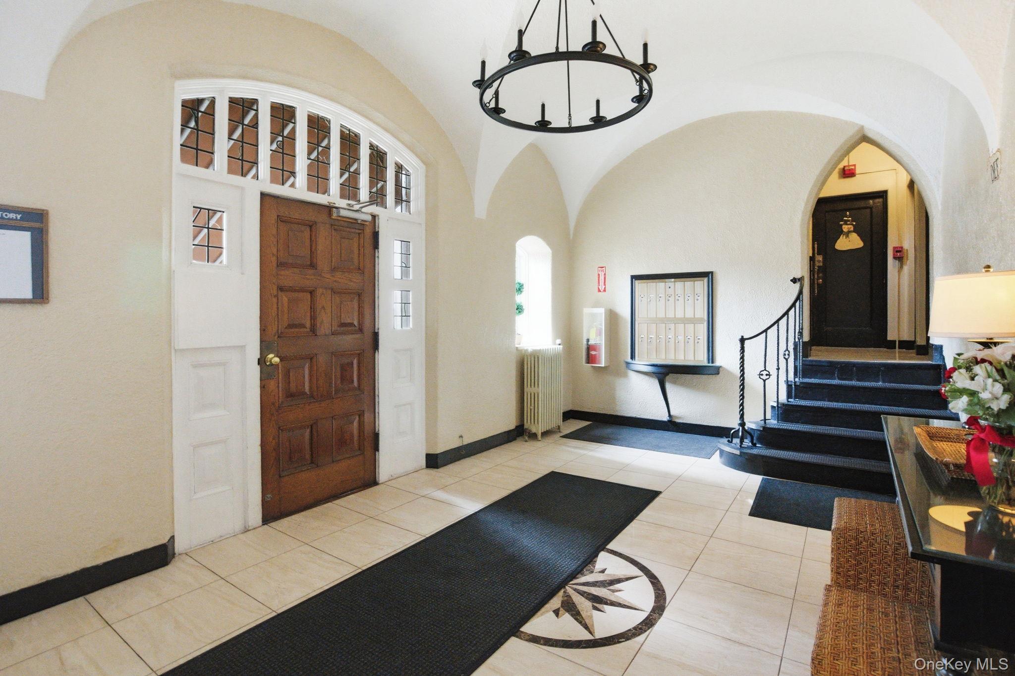 26 W Pondfield Road # #4F, Bronxville, NY 10708