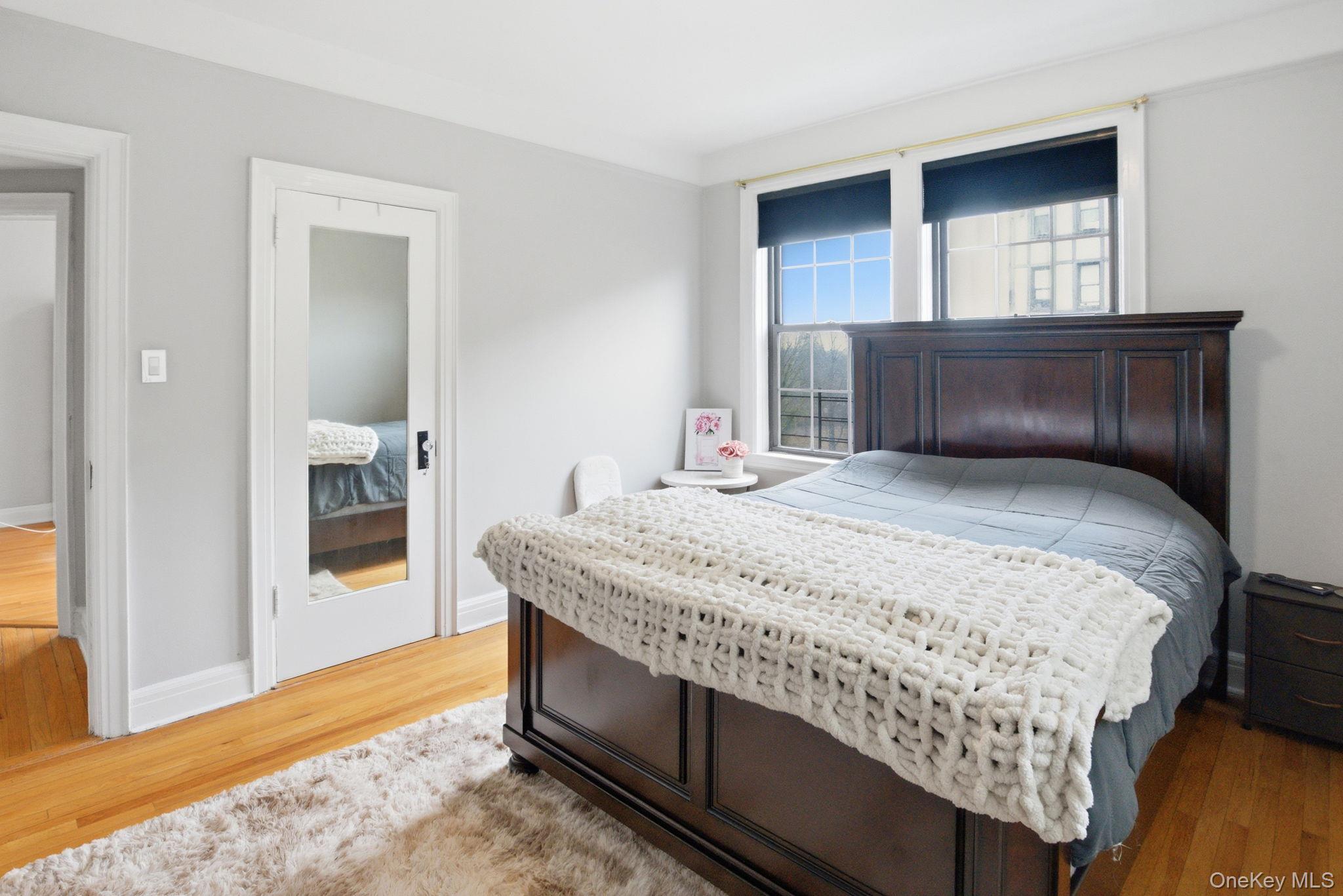 26 W Pondfield Road # #4F, Bronxville, NY 10708