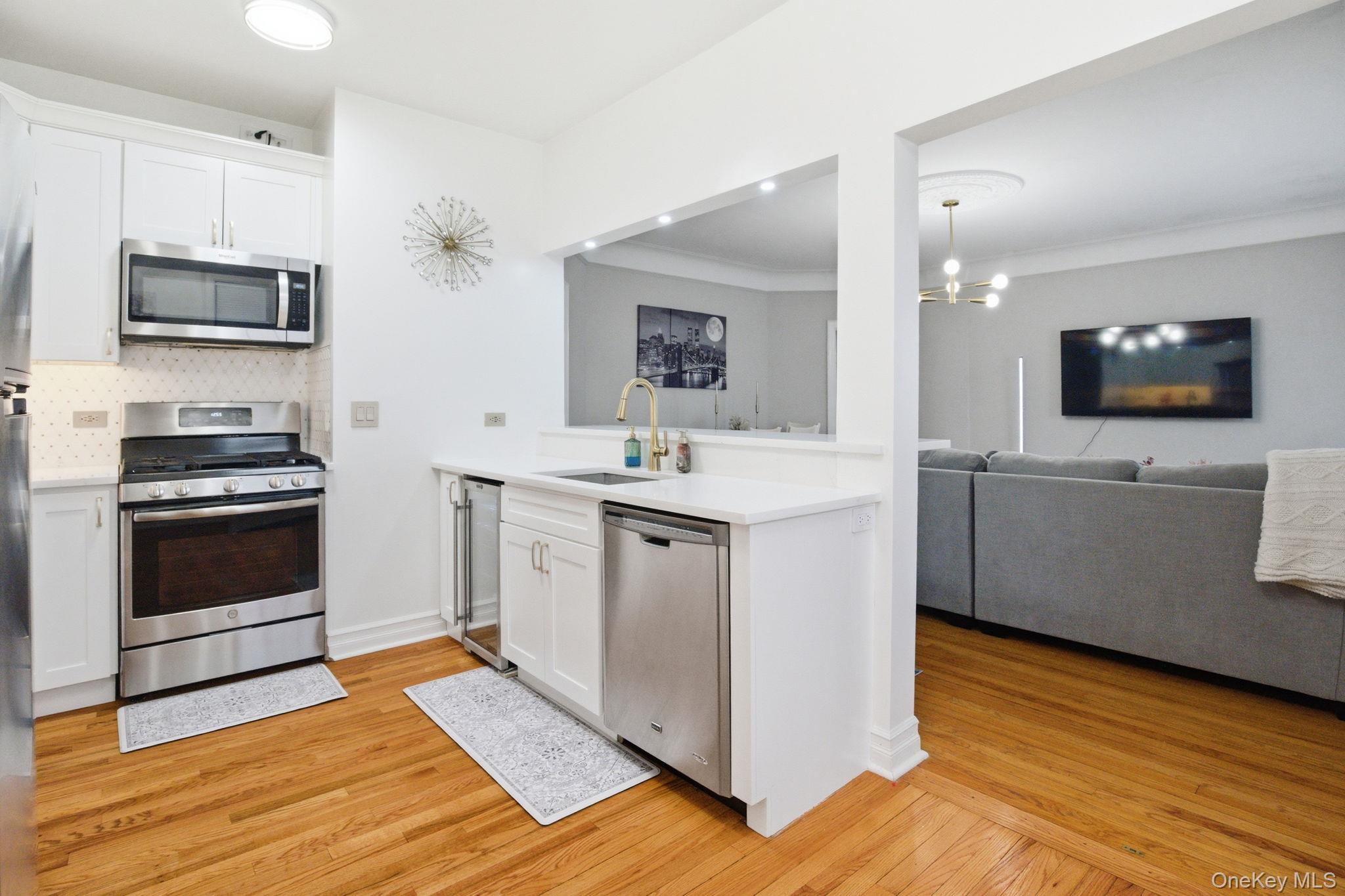 26 W Pondfield Road # #4F, Bronxville, NY 10708