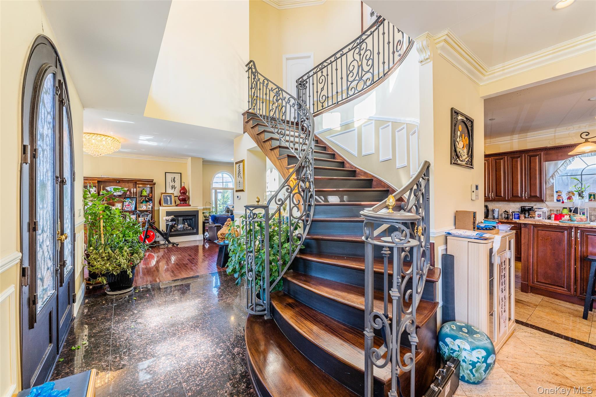 16003 Cryders Lane, Whitestone, NY 11357