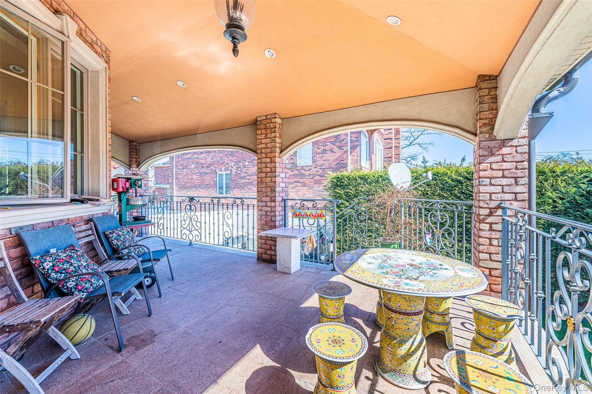 16003 Cryders Lane, Whitestone, NY 11357