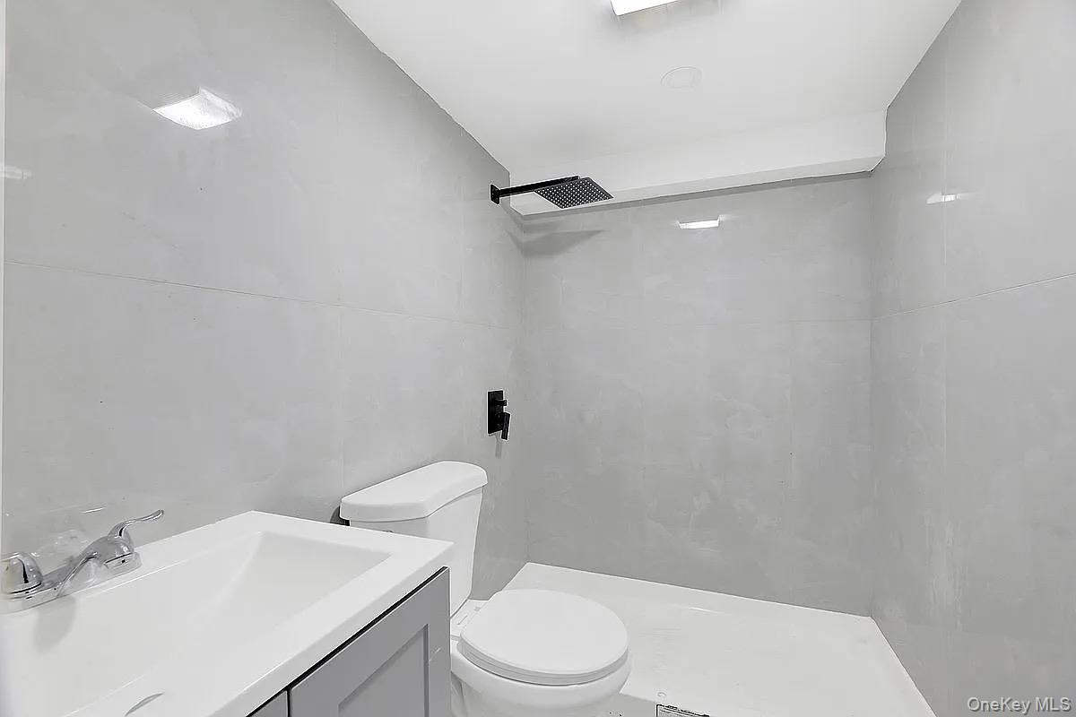 442 E 43rd Street, Brooklyn, NY 11203