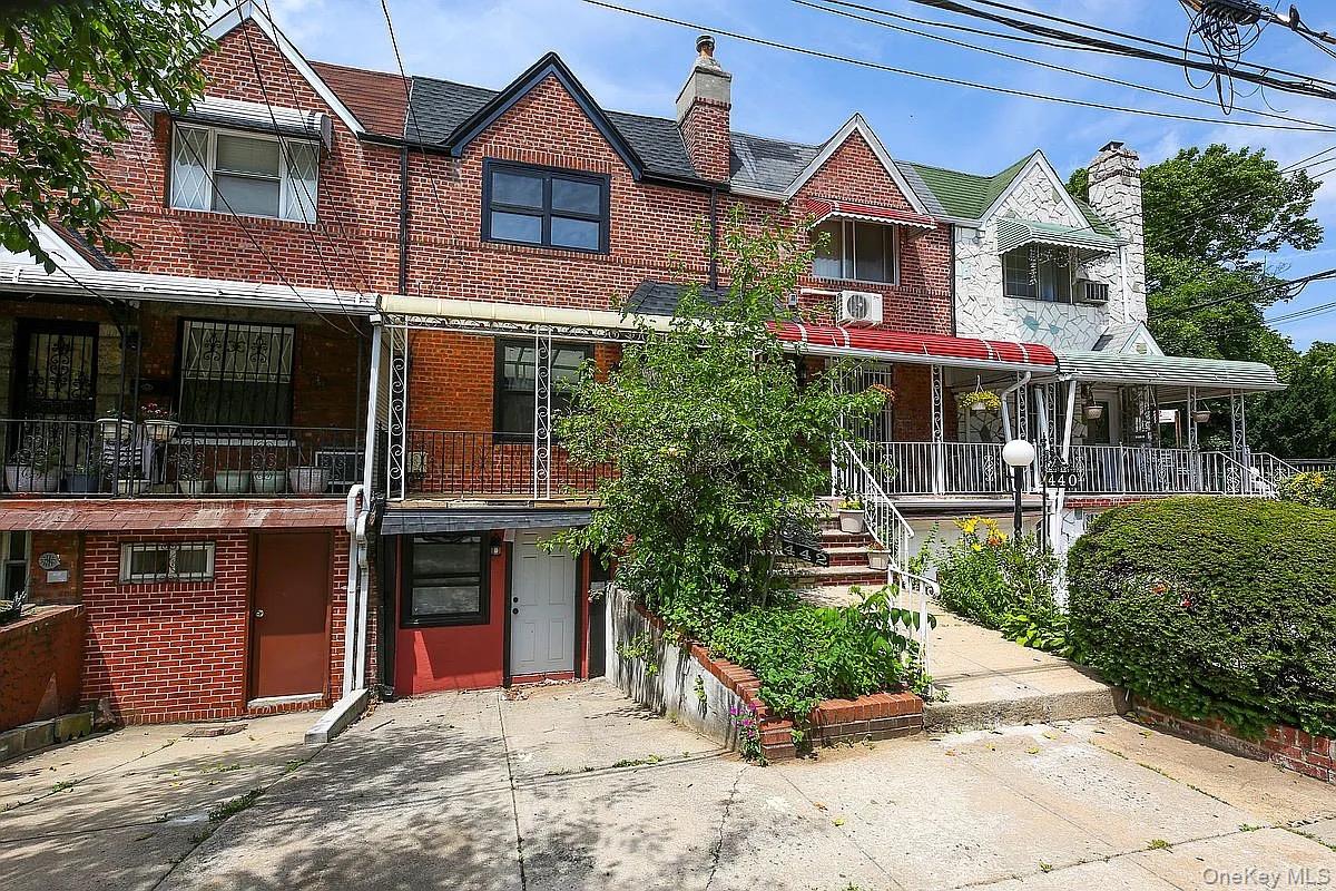 442 E 43rd Street, Brooklyn, NY 11203