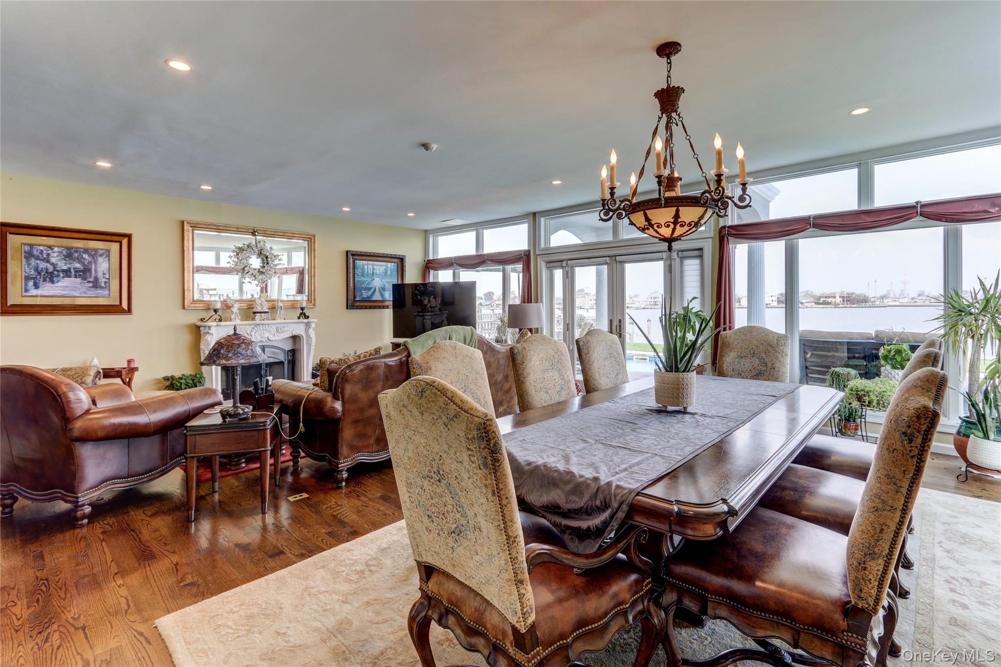 609 E Bay Drive, Long Beach, NY 11561