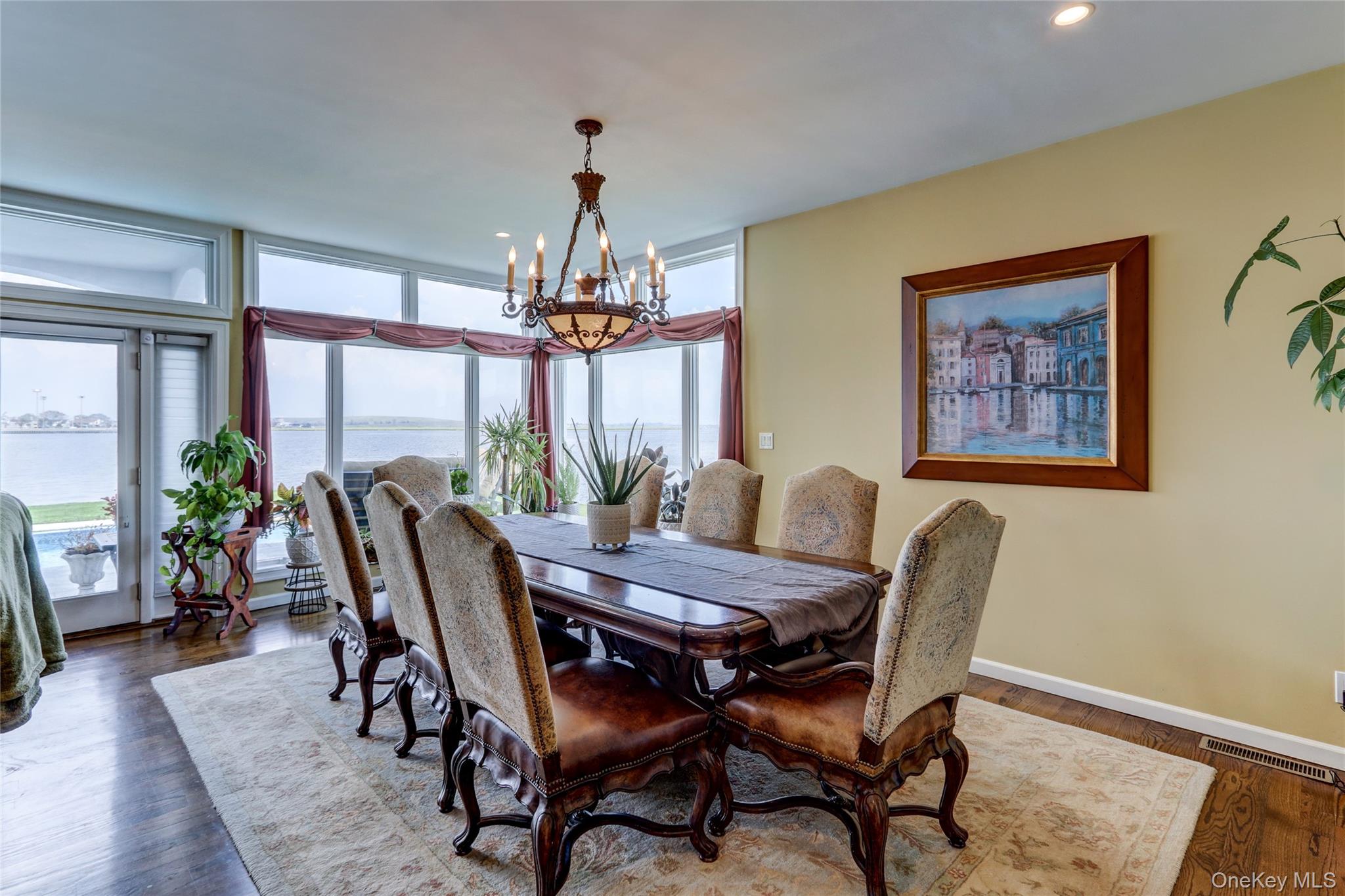 609 E Bay Drive, Long Beach, NY 11561