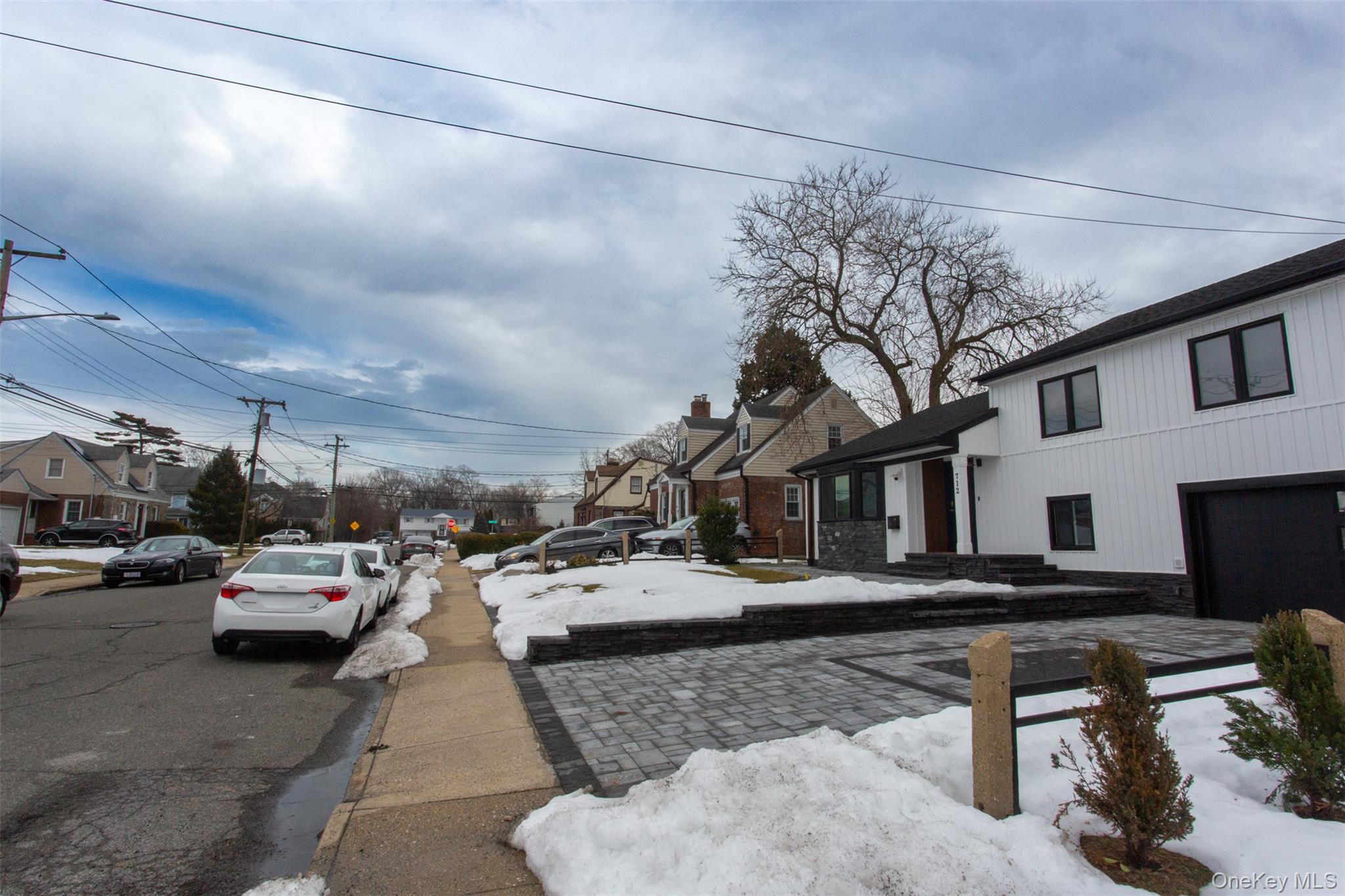 712 Barnes Avenue, Baldwin, NY 11510