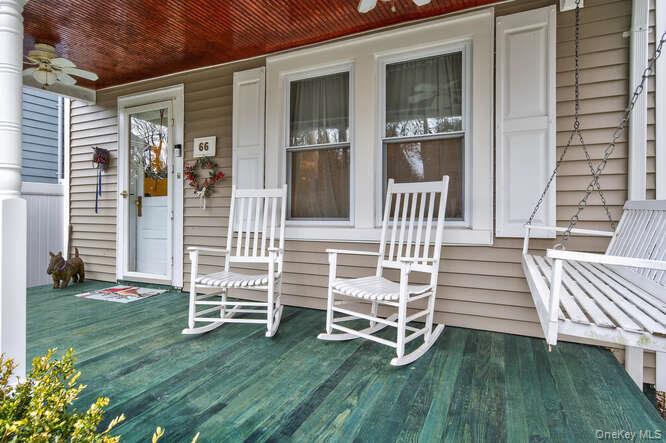 66 Cocks Lane, Locust Valley, NY 11560