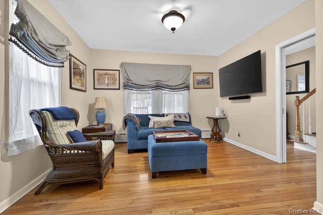 66 Cocks Lane, Locust Valley, NY 11560