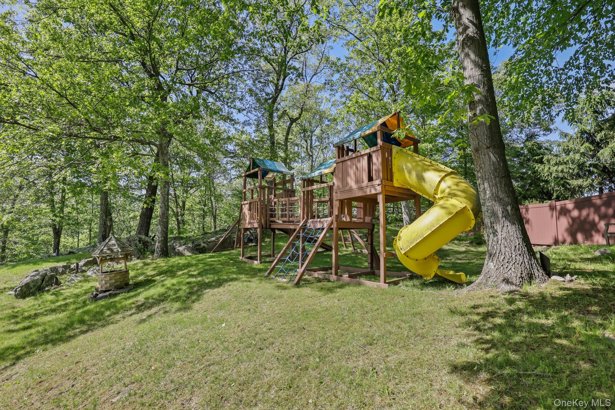 24 Jackson Road, Mahopac, NY 10541