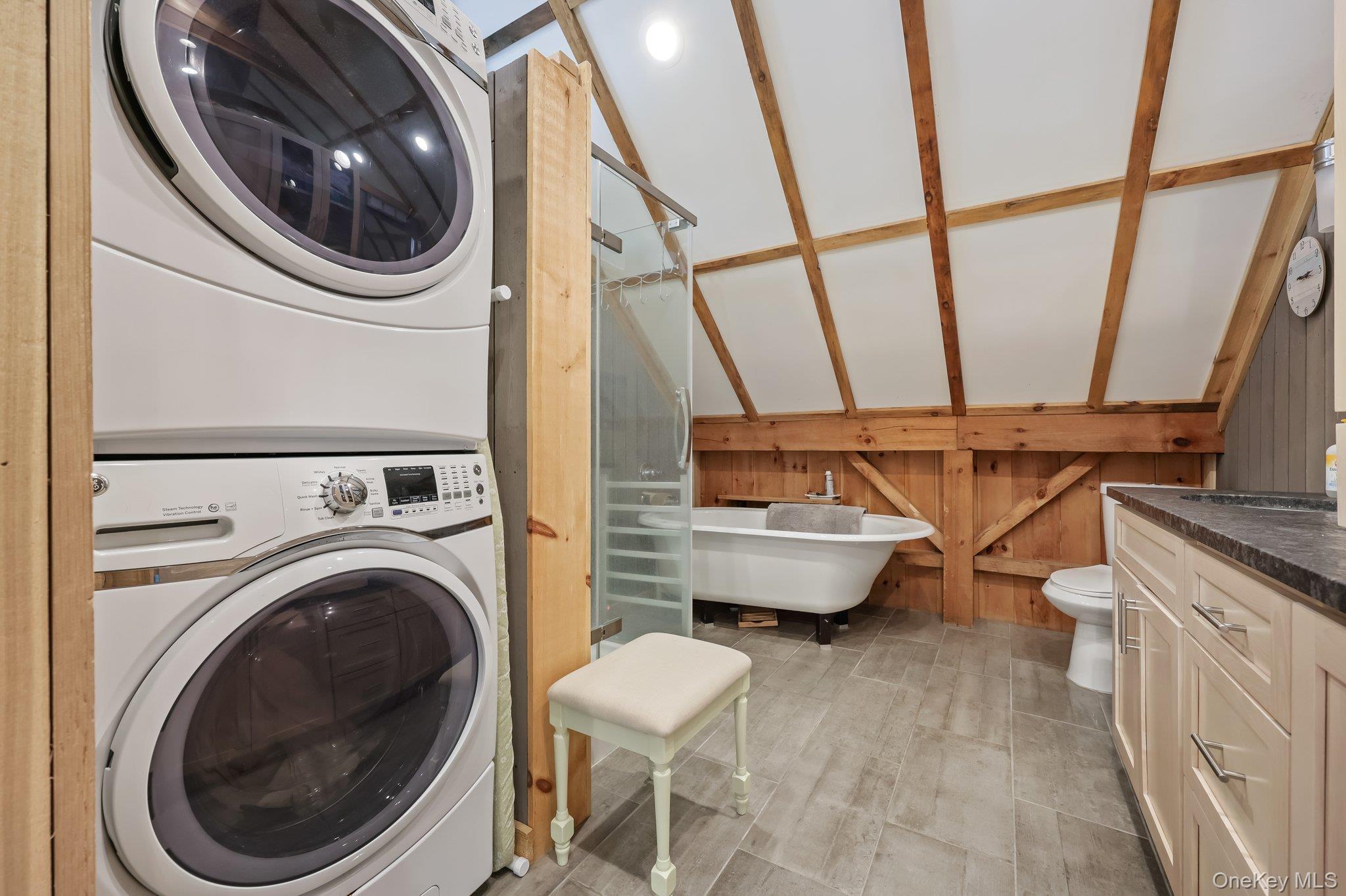 24 Jackson Road, Mahopac, NY 10541