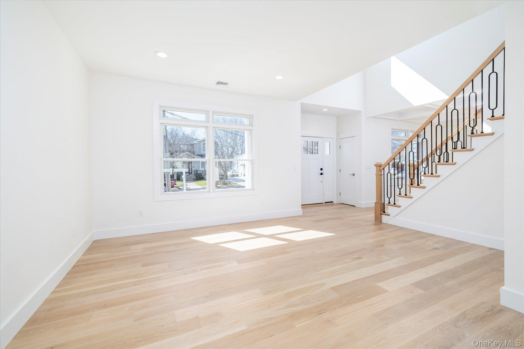 8 Van Cott Place, North Bellmore, NY 11710