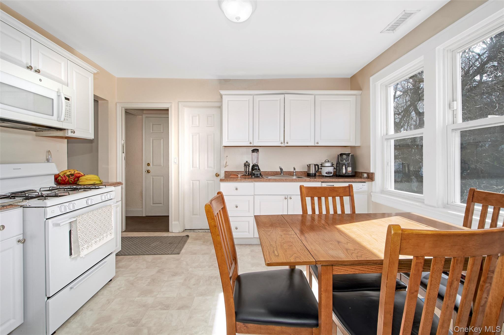 123 Webster Avenue, Harrison, NY 10528