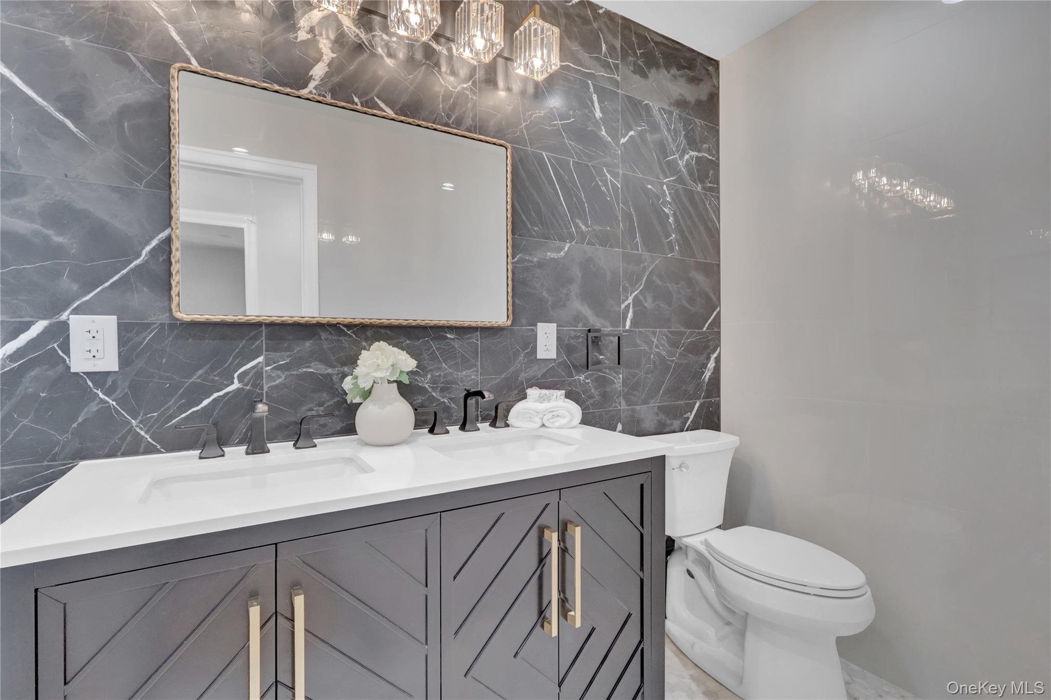 105 Radcliff Avenue, Port Washington, NY 11050