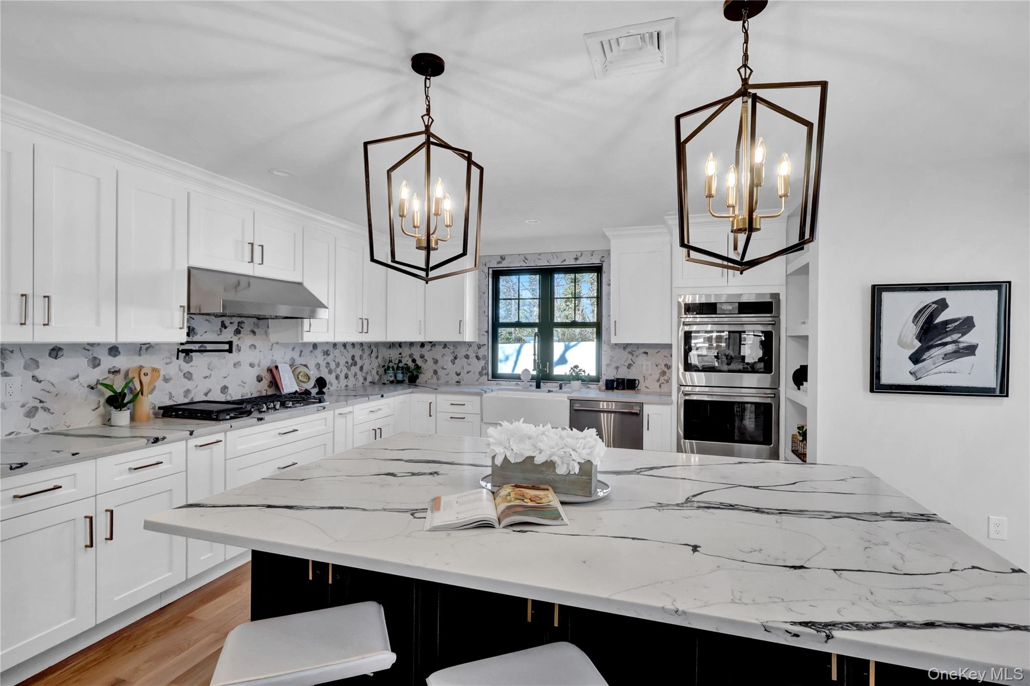 105 Radcliff Avenue, Port Washington, NY 11050