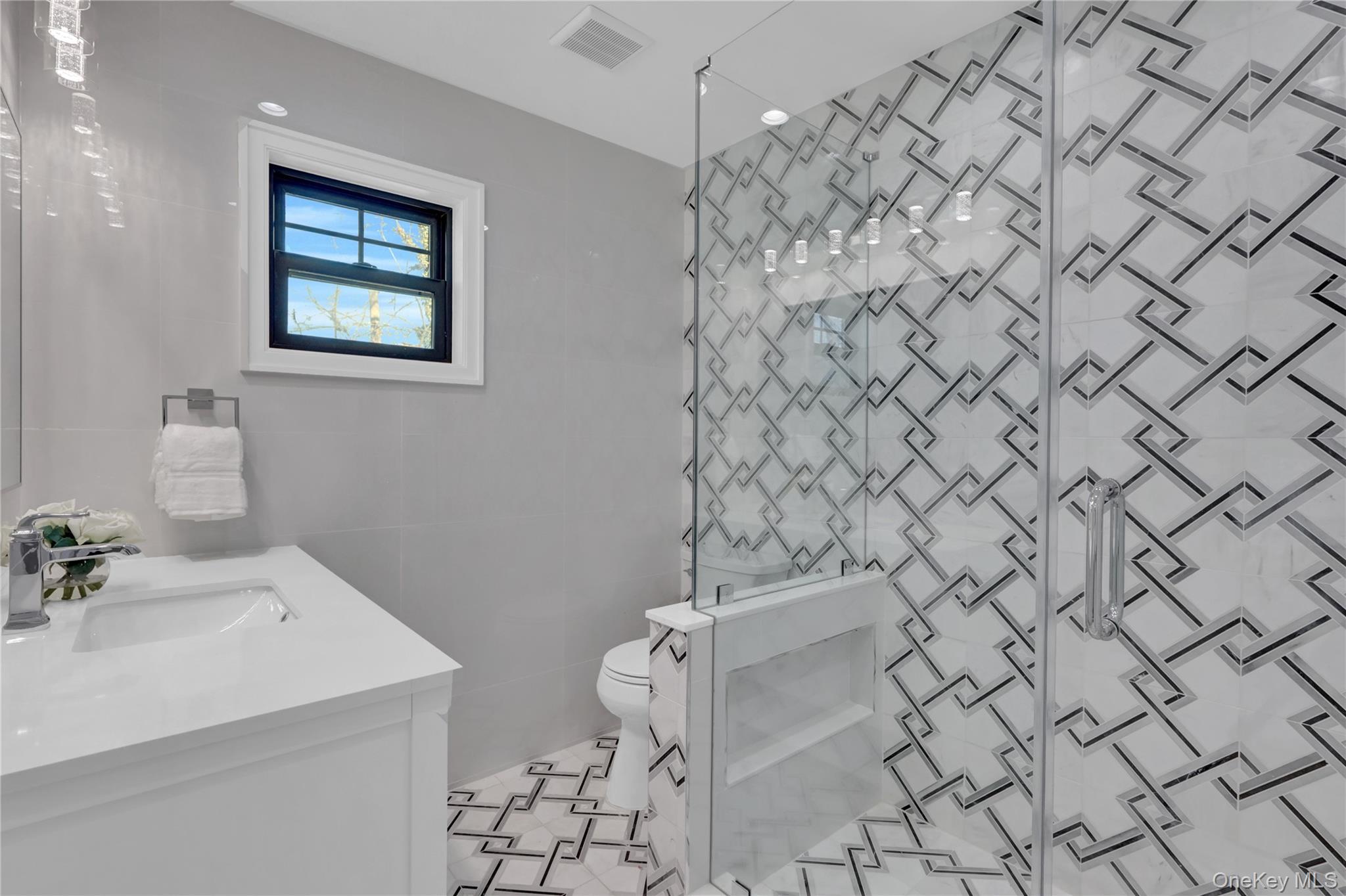 105 Radcliff Avenue, Port Washington, NY 11050