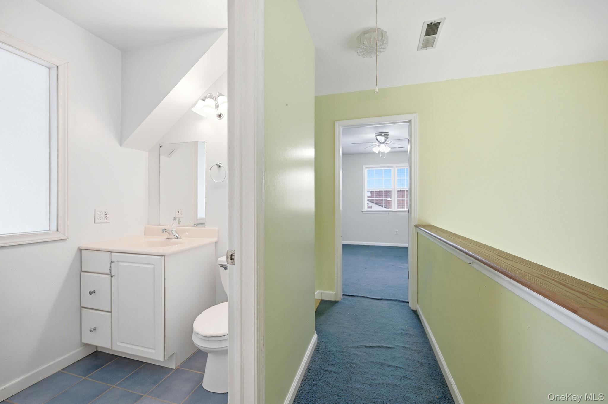 186 Violet Avenue, Poughkeepsie, NY 12601