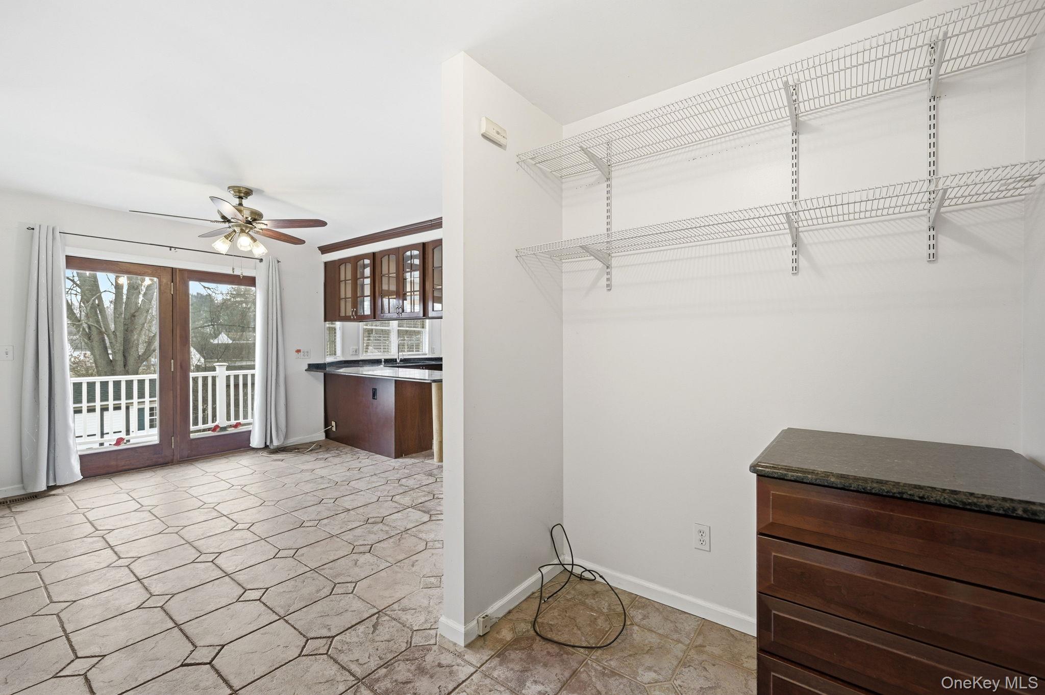 186 Violet Avenue, Poughkeepsie, NY 12601