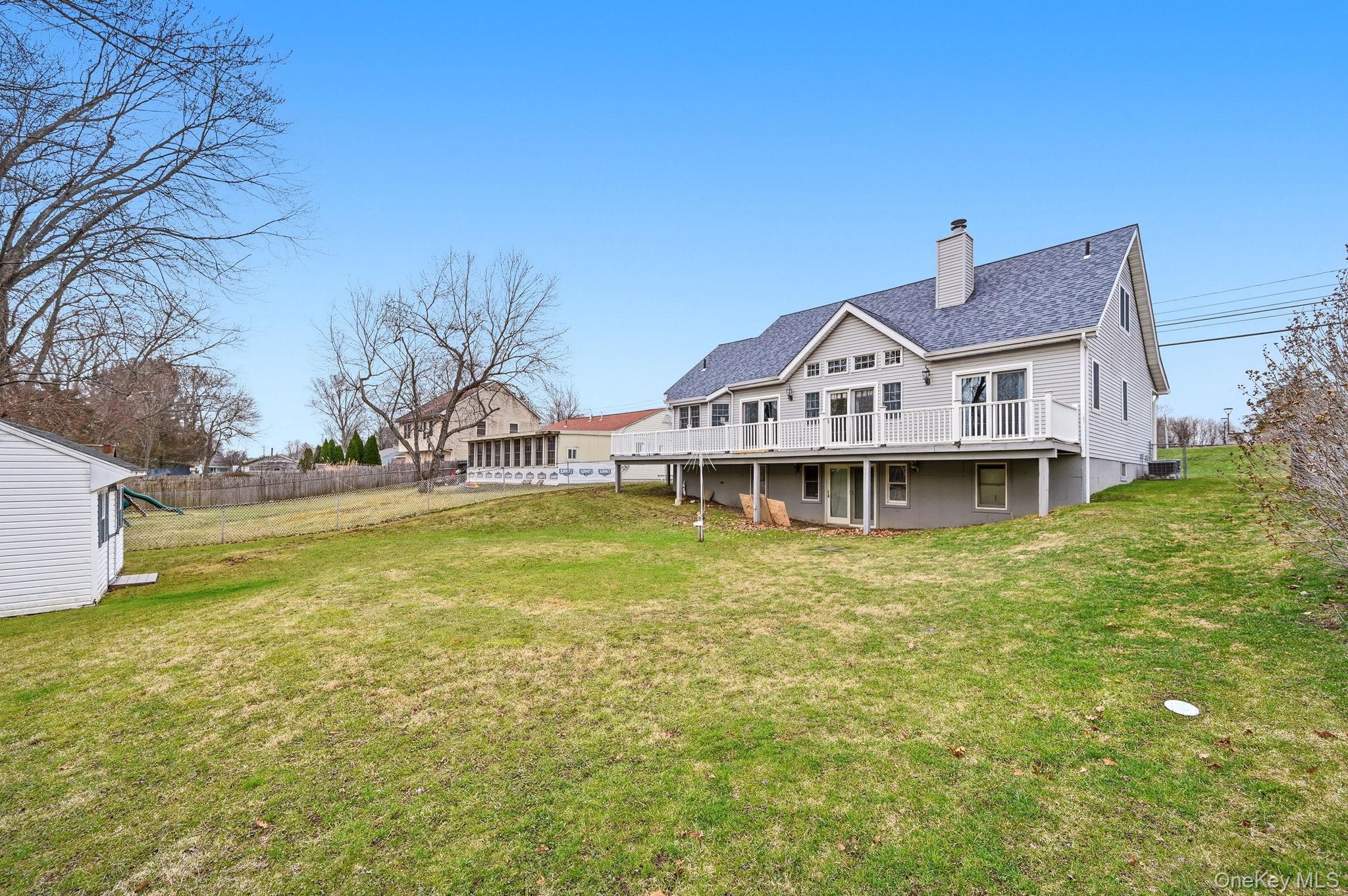 186 Violet Avenue, Poughkeepsie, NY 12601