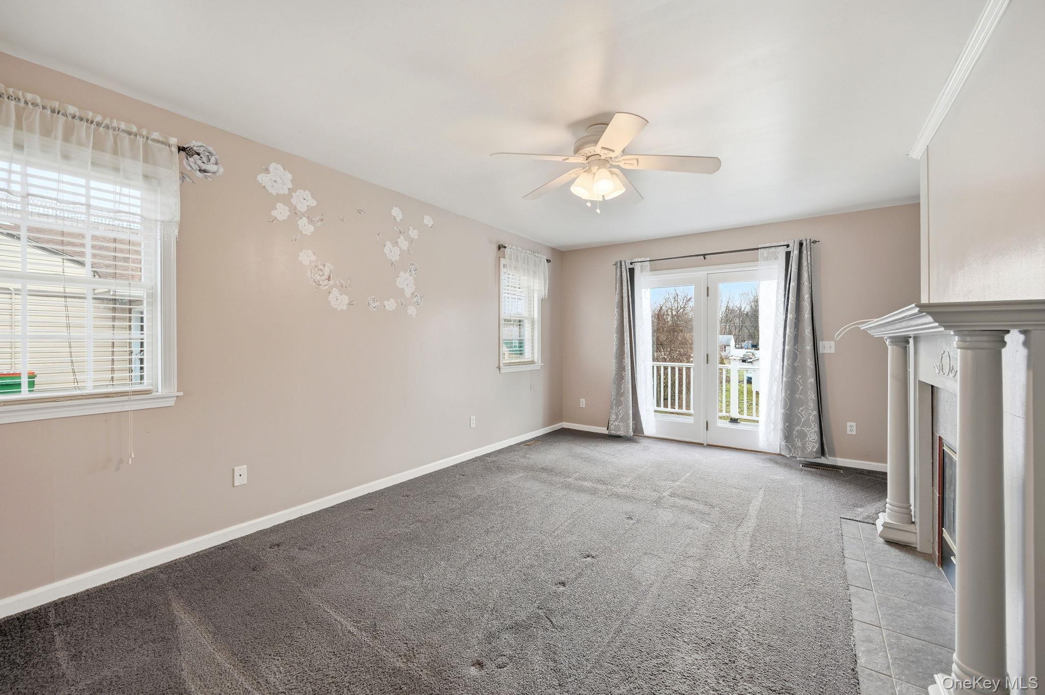 186 Violet Avenue, Poughkeepsie, NY 12601