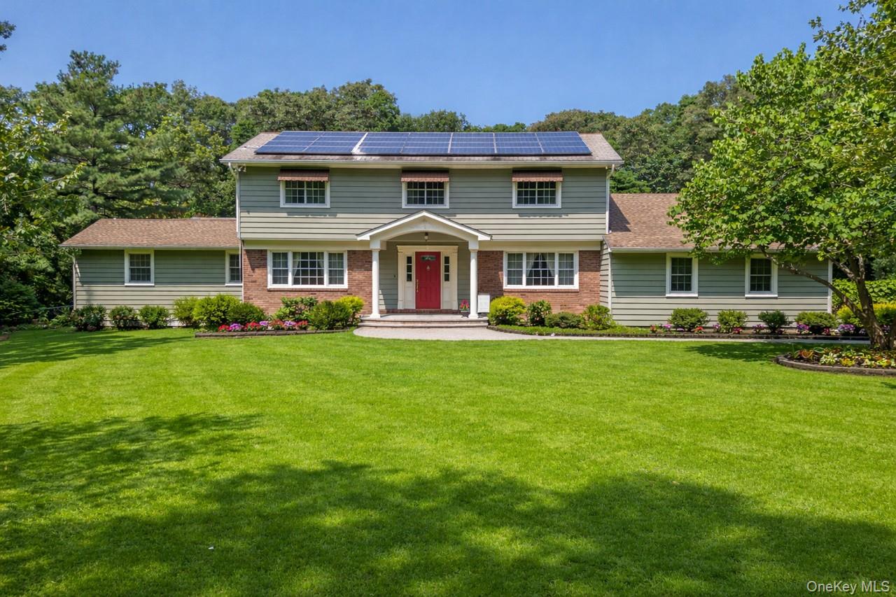 3 Melrose Court, Dix Hills, NY 11746