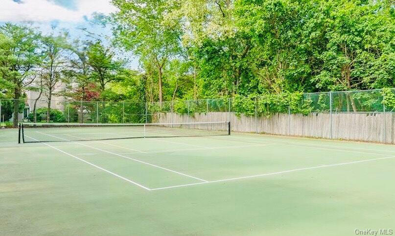 55 Kristin Lane, Hauppauge, NY 11788