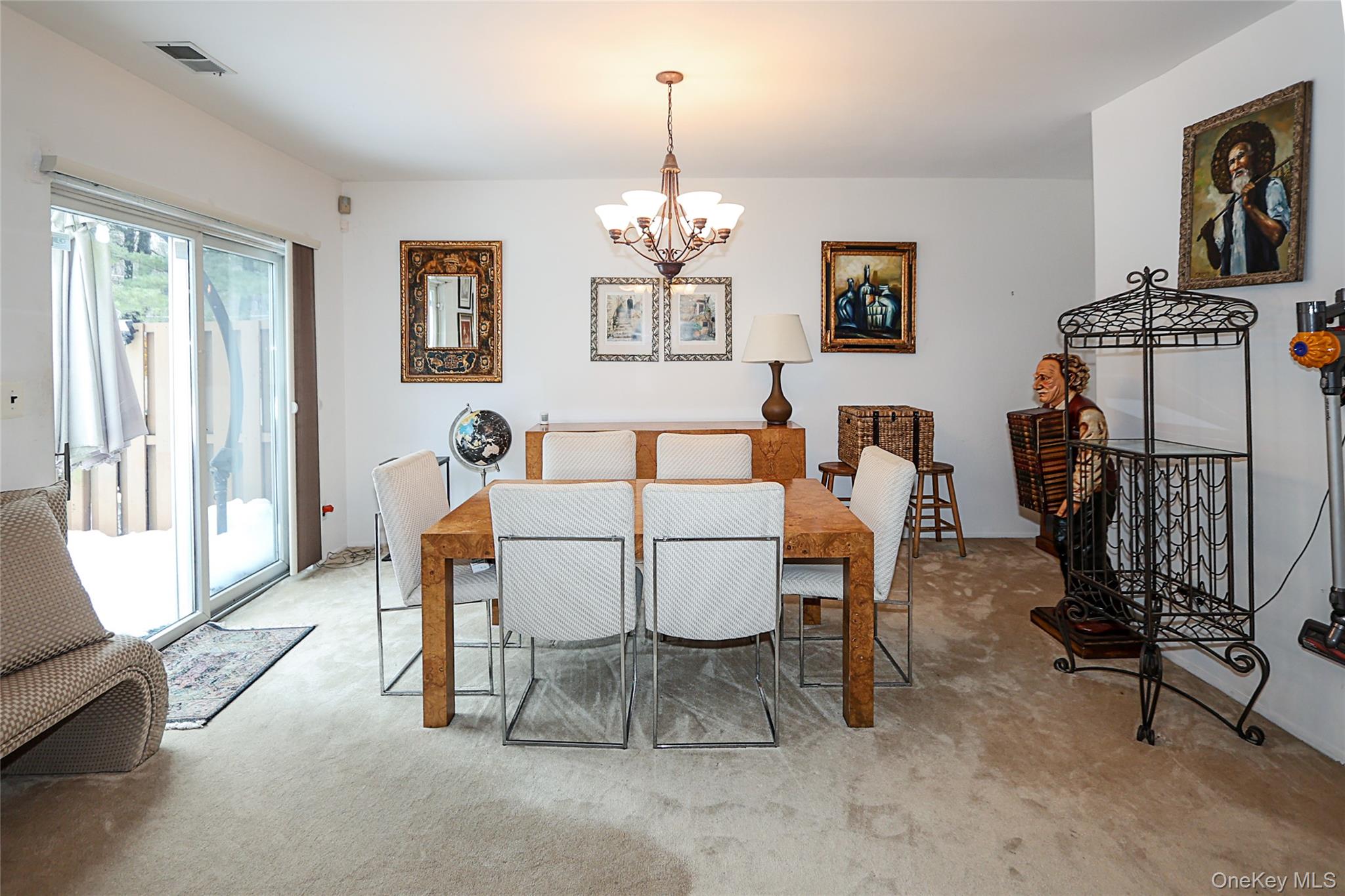 55 Kristin Lane, Hauppauge, NY 11788