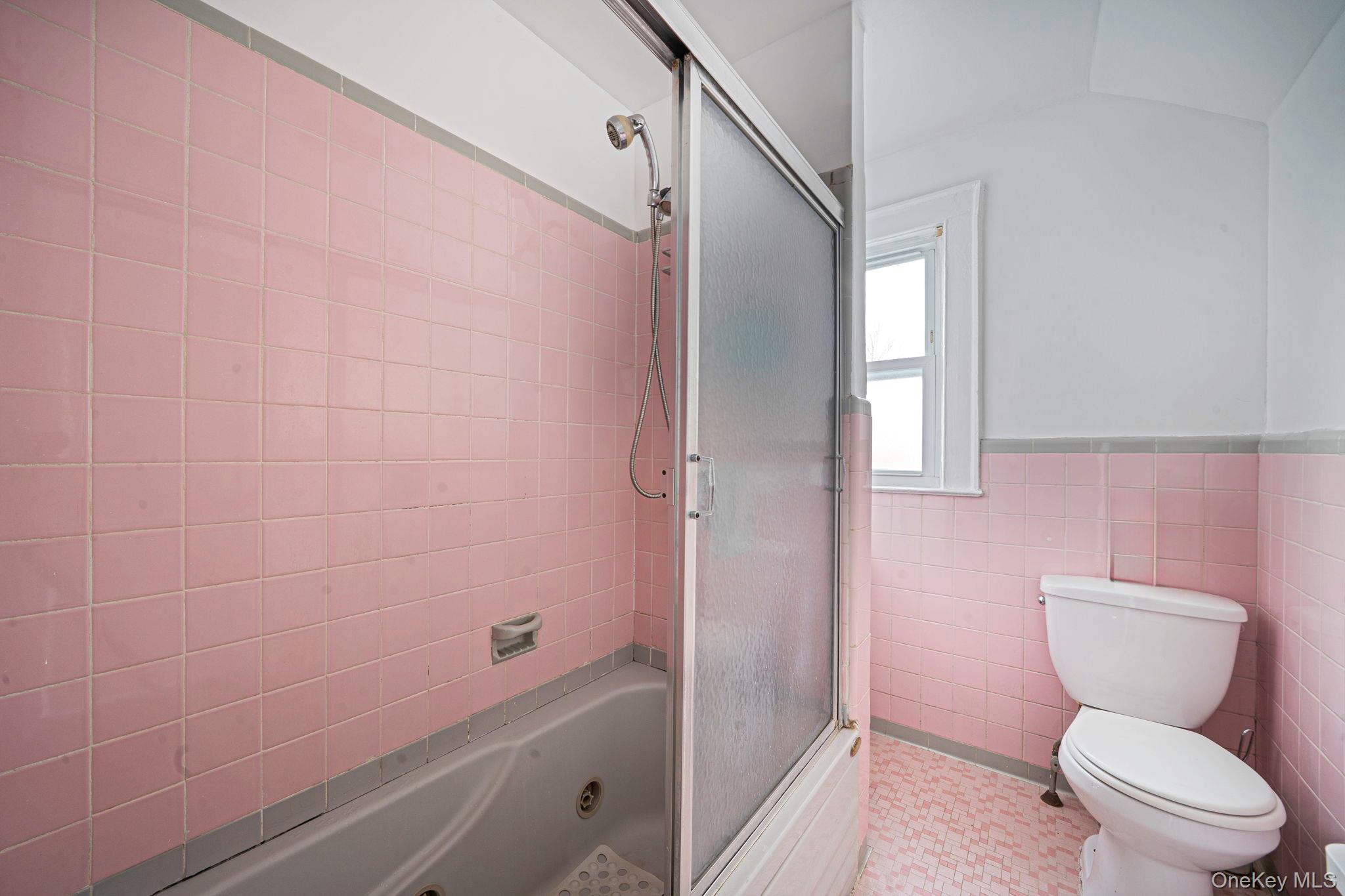 24718 137th Avenue, Rosedale, NY 11422