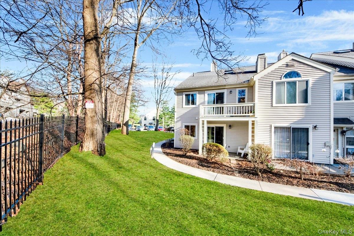 21 Arbor Way # 21, Peekskill, NY 10566