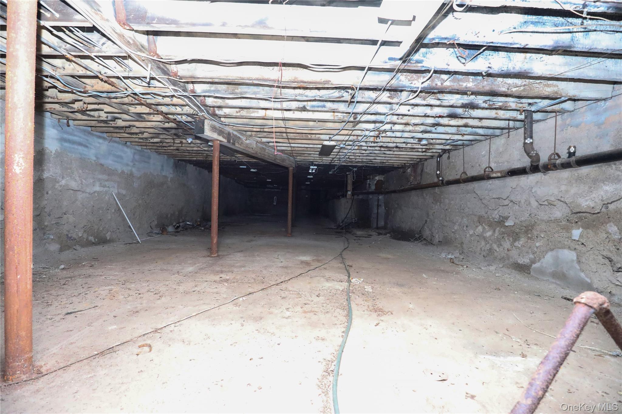 350 Broadway, Kingston, NY 12401