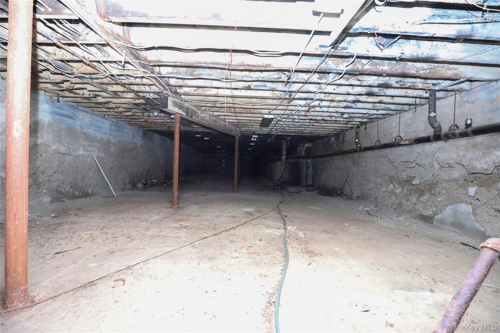 350 Broadway, Kingston, NY 12401